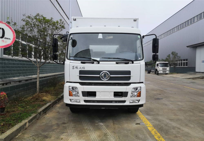 東風(fēng)天錦氣體廂式運(yùn)輸車(chē)